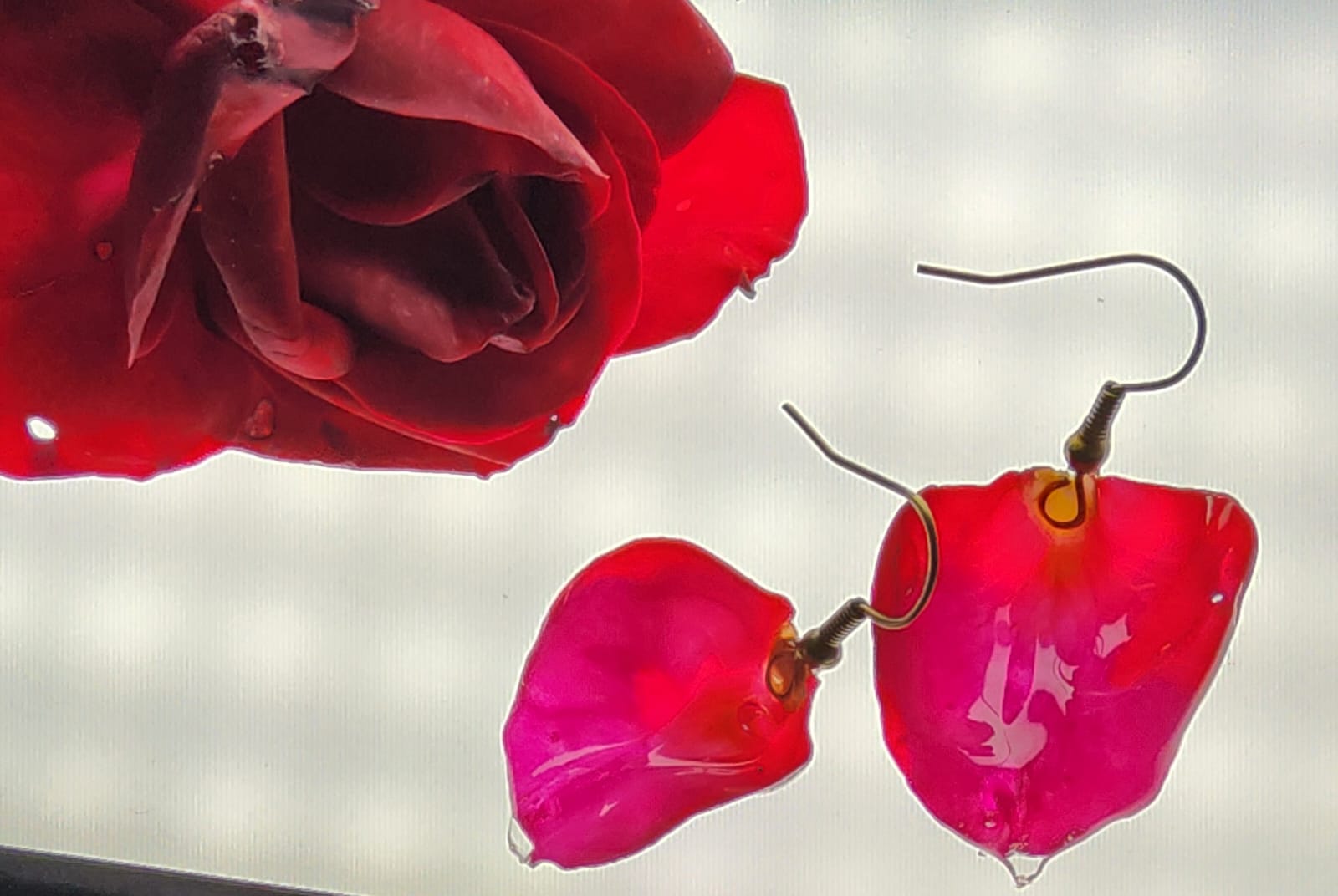 Aretes pétalos de rosa