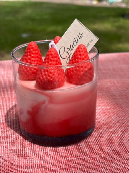 VELA AROMÁTICA POSTRE DE FRESAS