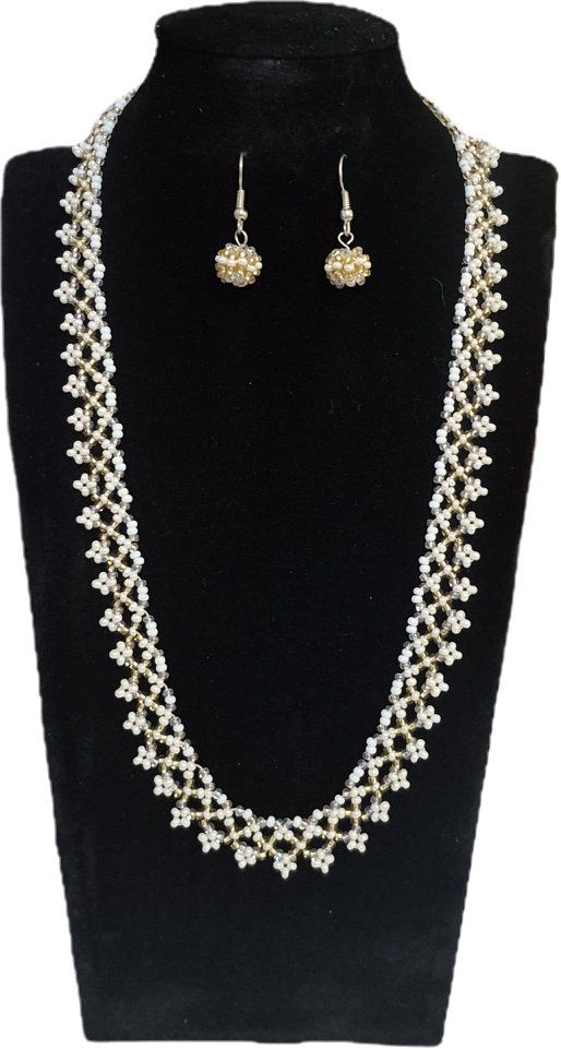 Collar y aretes- Perla y Luz