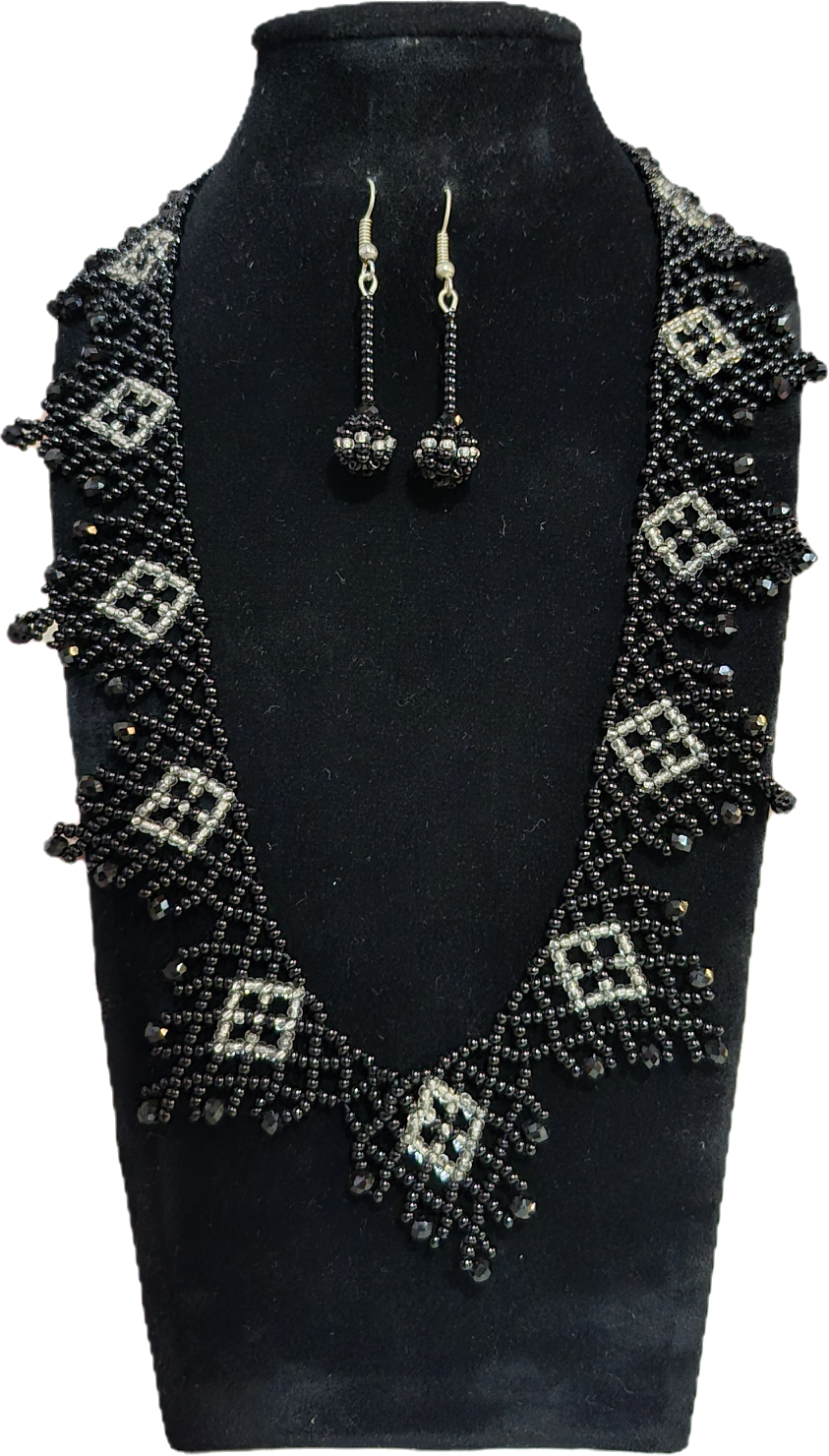 Collar y aretes- Noche de Diamantes